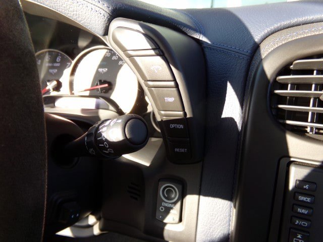 Used 2013 Chevrolet Corvette Z06 w/ 3LZ Preferred Equipment Group RWD image 18