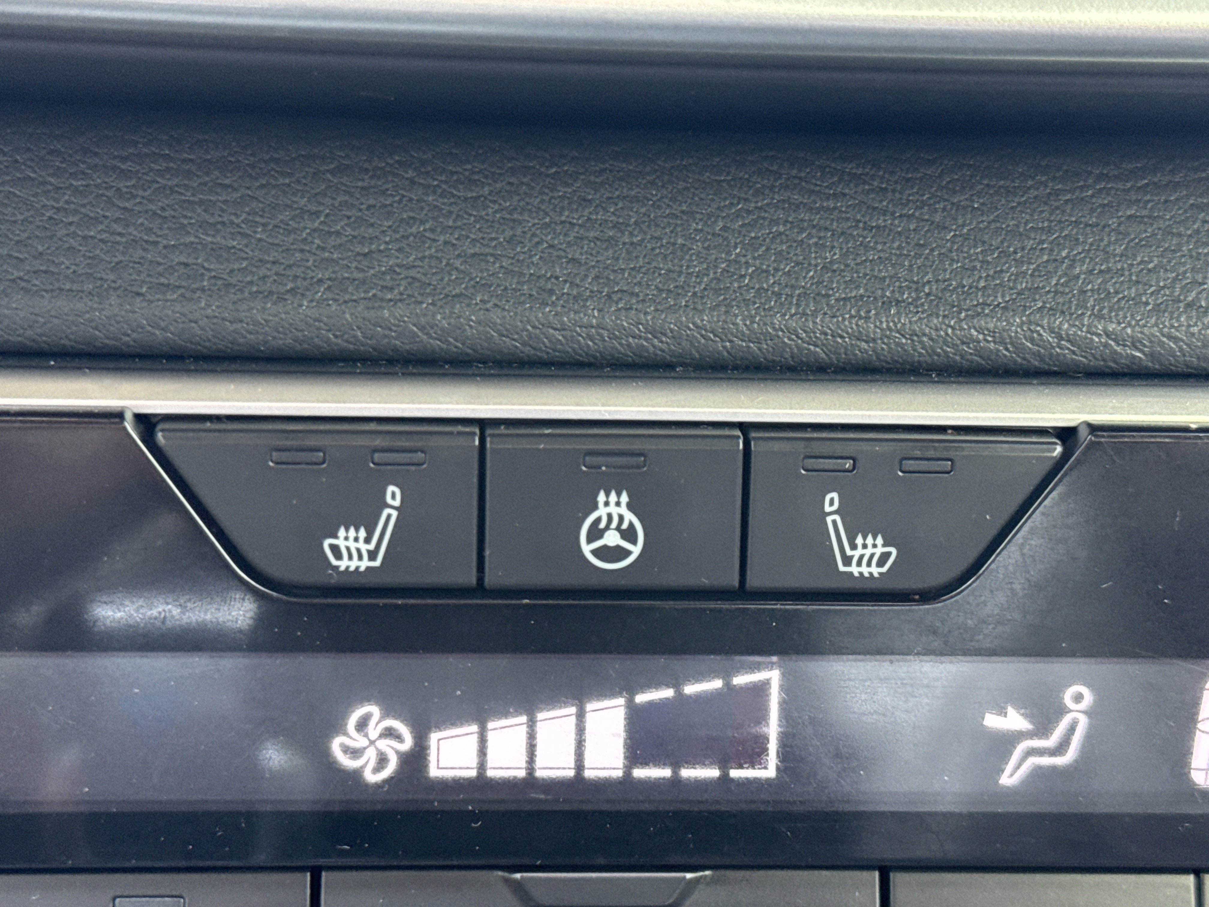 Used 2019 Nissan Altima 2.5 Platinum image 22