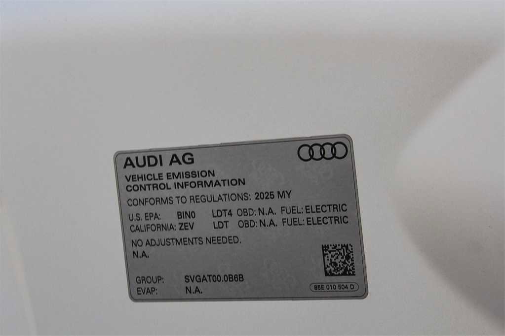 Used 2025 Audi Q6 e-tron Premium Plus image 28