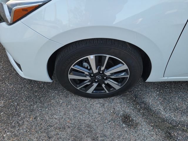 Used 2024 Nissan Versa SV FWD image 6