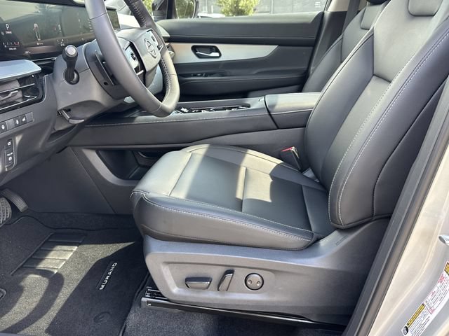 Certified 2025 Nissan Murano SL AWD/4WD image 11