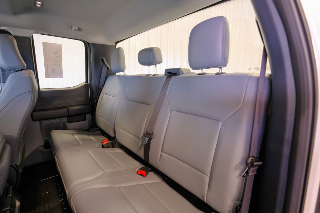 New 2025 Ford F250 XL w/ XL Chrome Package image 32