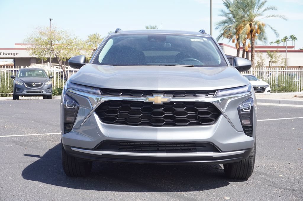Used 2024 Chevrolet Trax LT w/ Driver Confidence Package FWD image 7