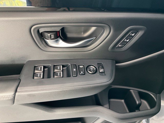 Certified 2025 Honda Pilot EX-L image 11