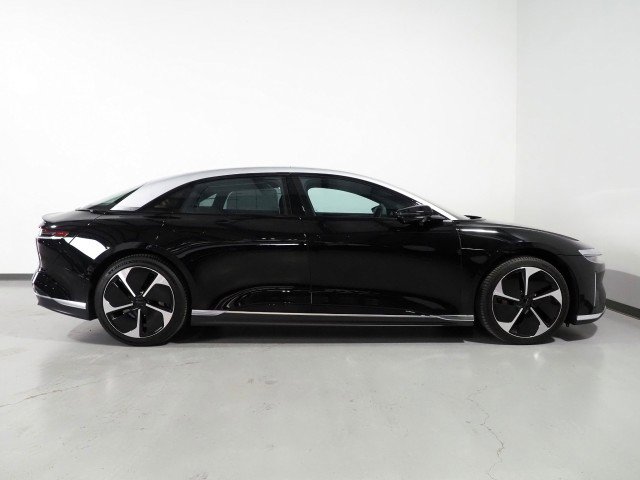Used 2025 Lucid Air Touring image 5