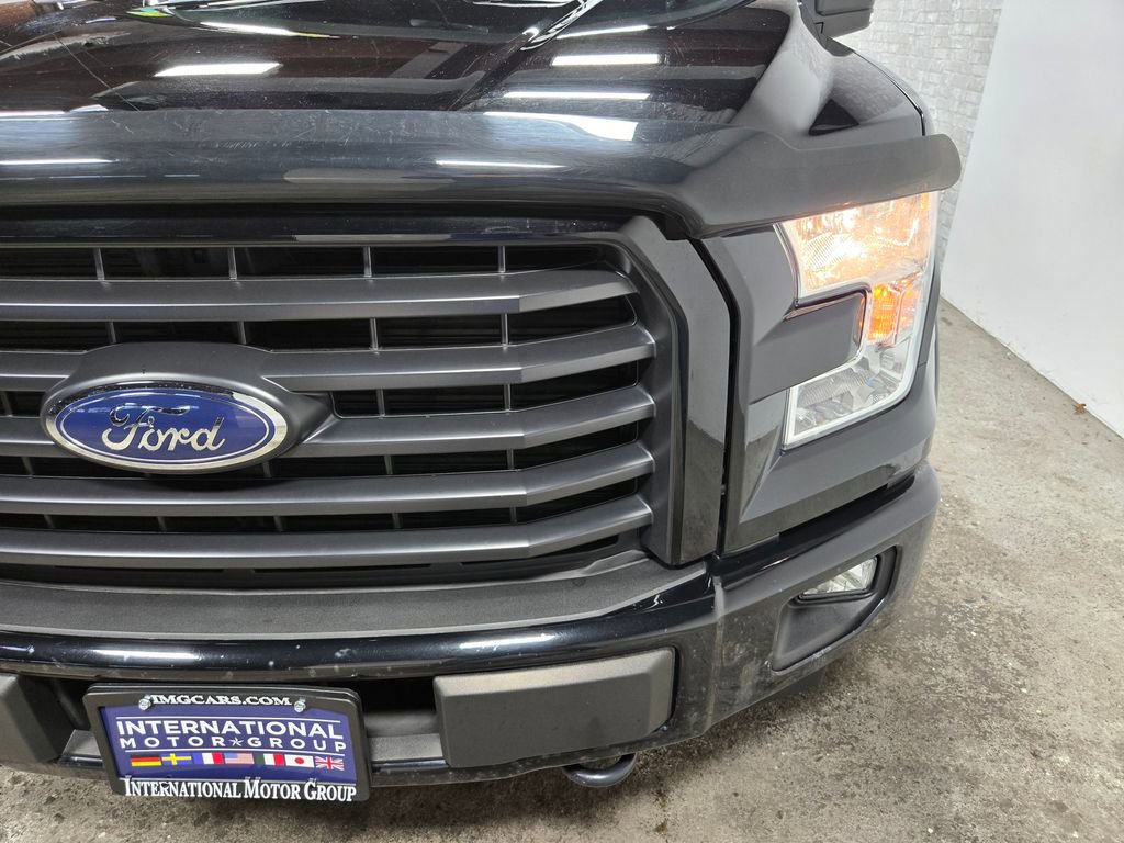 Used 2017 Ford F150 XLT w/ Equipment Group 302A Luxury image 6