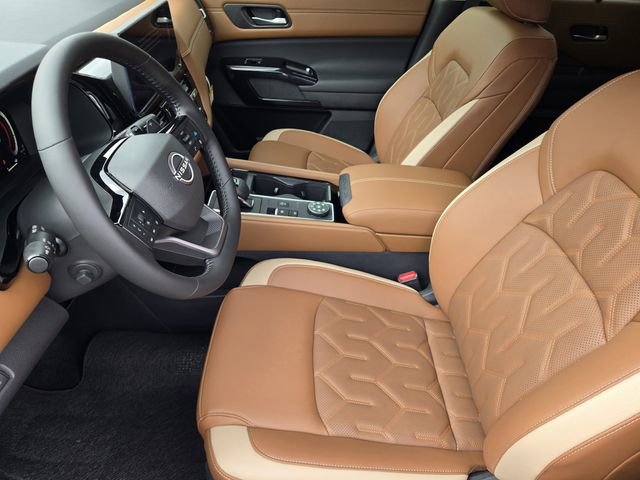 New 2026 Nissan Pathfinder Platinum AWD/4WD image 9