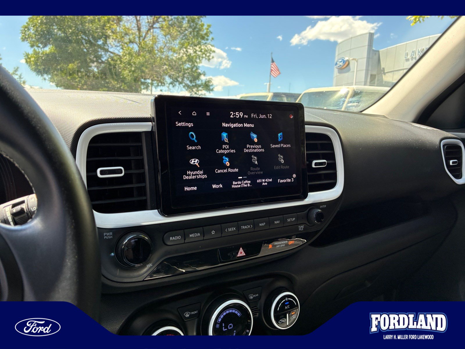 Used 2023 Hyundai Venue Limited FWD image 26