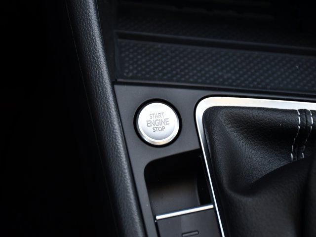 New 2026 Volkswagen Jetta SE FWD image 13