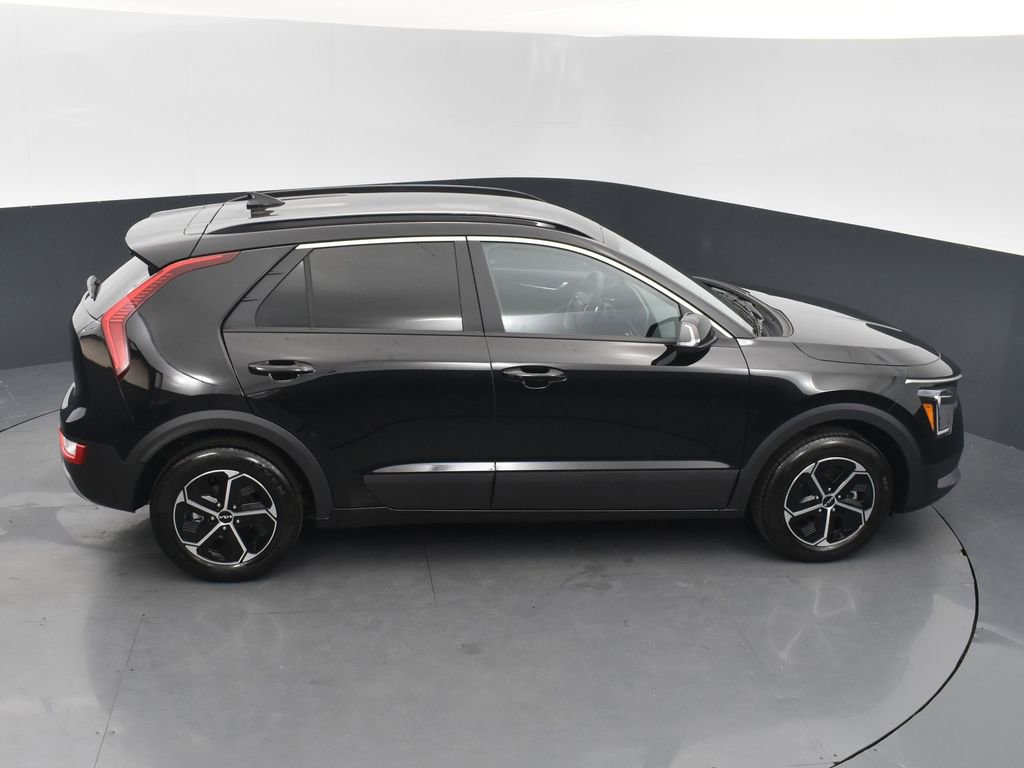 Certified 2025 Kia Niro EX FWD image 48