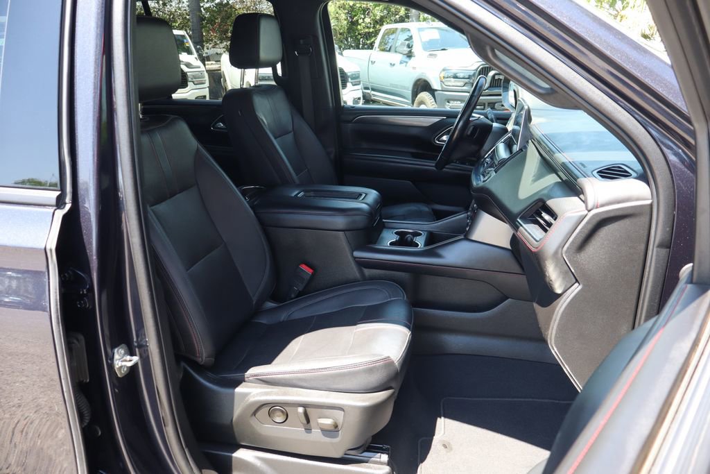 Used 2022 Chevrolet Tahoe RST w/ Luxury Package AWD/4WD image 48