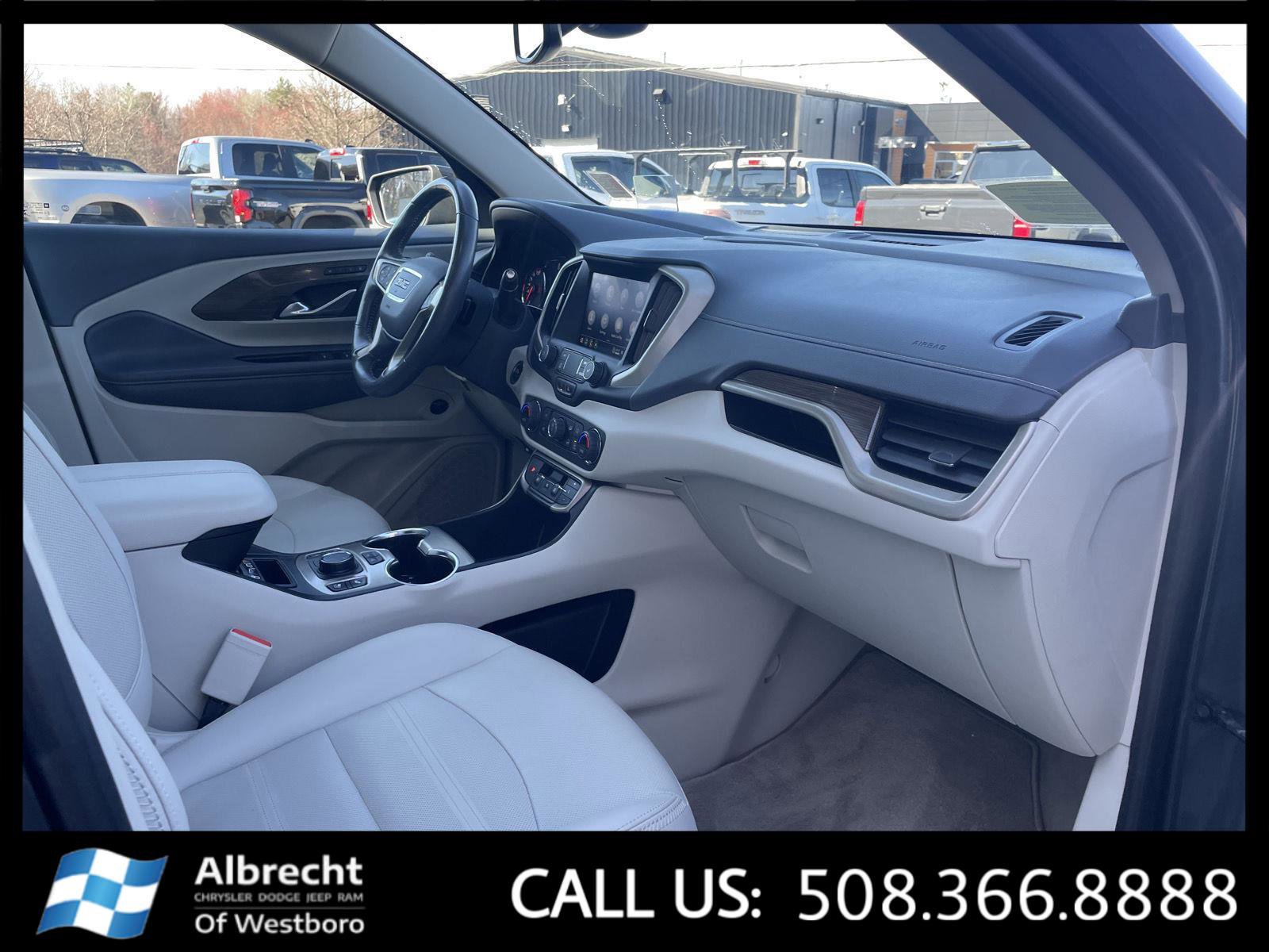 Used 2022 GMC Terrain Denali w/ Denali Premium Package image 20