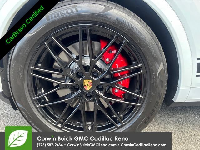 Used 2024 Porsche Cayenne S AWD/4WD image 36