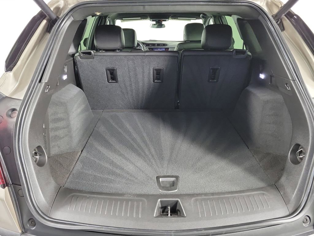 Used 2023 Cadillac XT5 Luxury FWD image 6