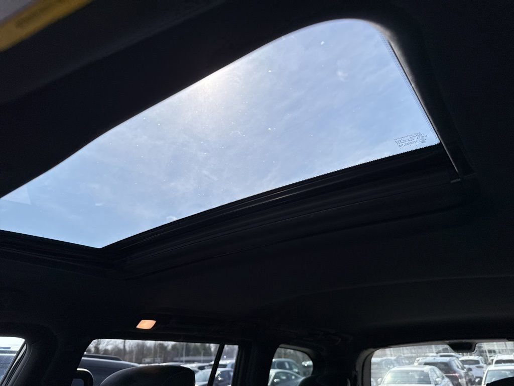 Used 2021 INFINITI QX80 Sensory w/ All-Season Package image 17