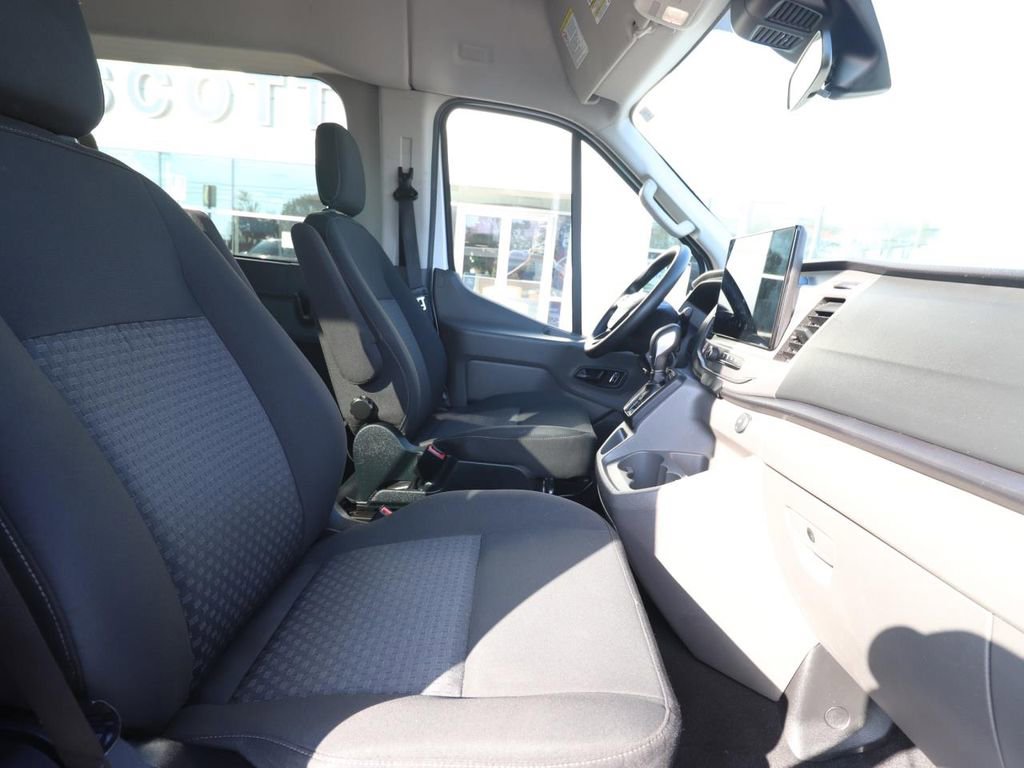Certified 2022 Ford Transit 350 XLT image 24