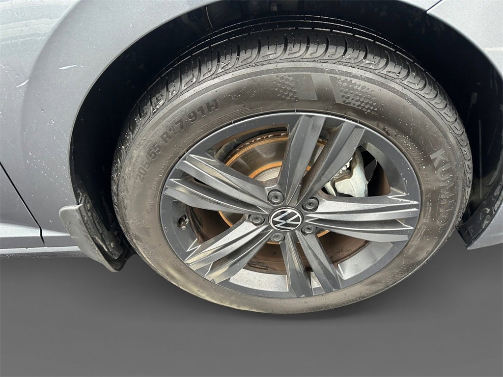 Used 2023 Volkswagen Jetta SE image 16