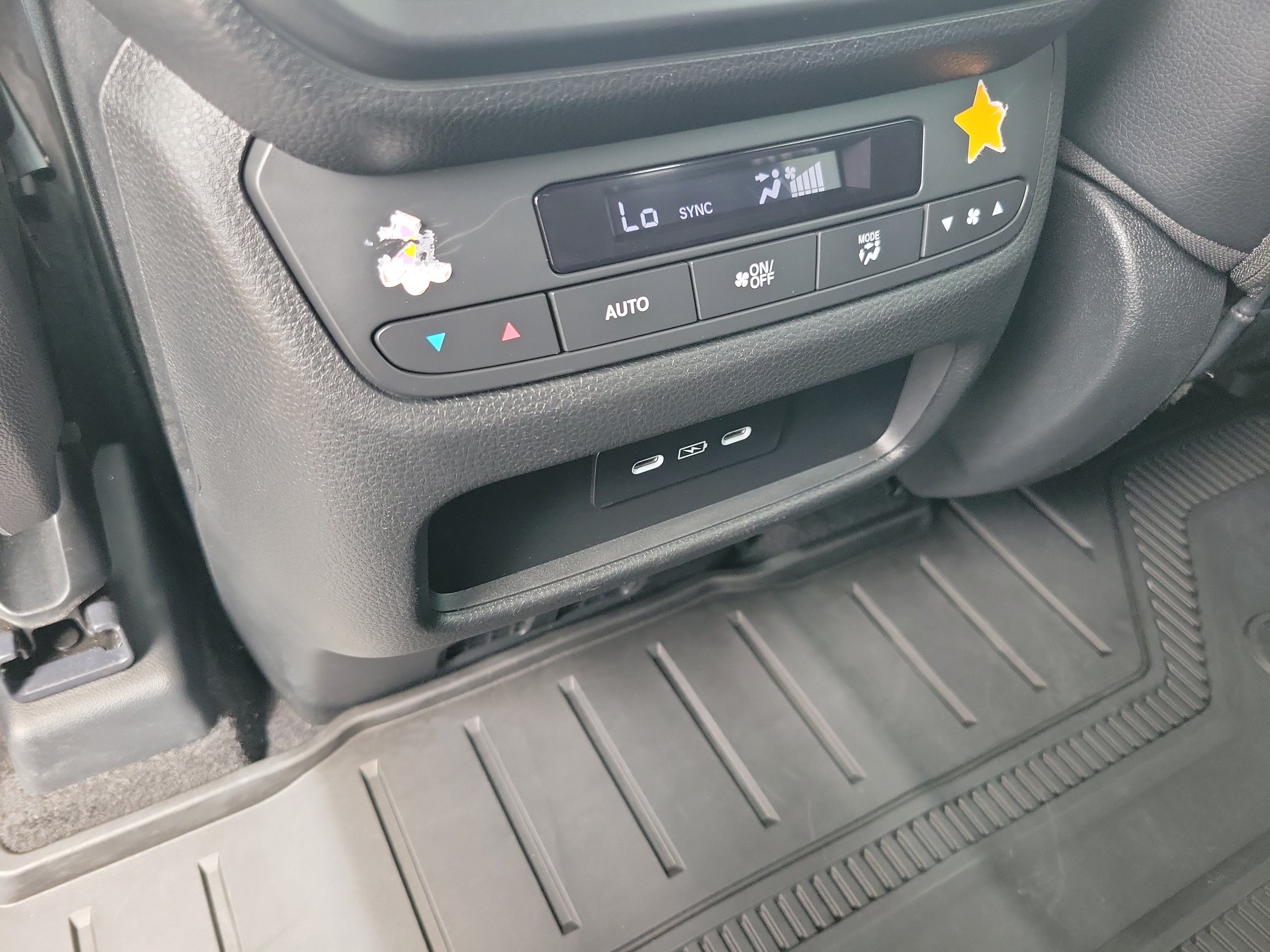Used 2025 Honda Pilot Touring image 18