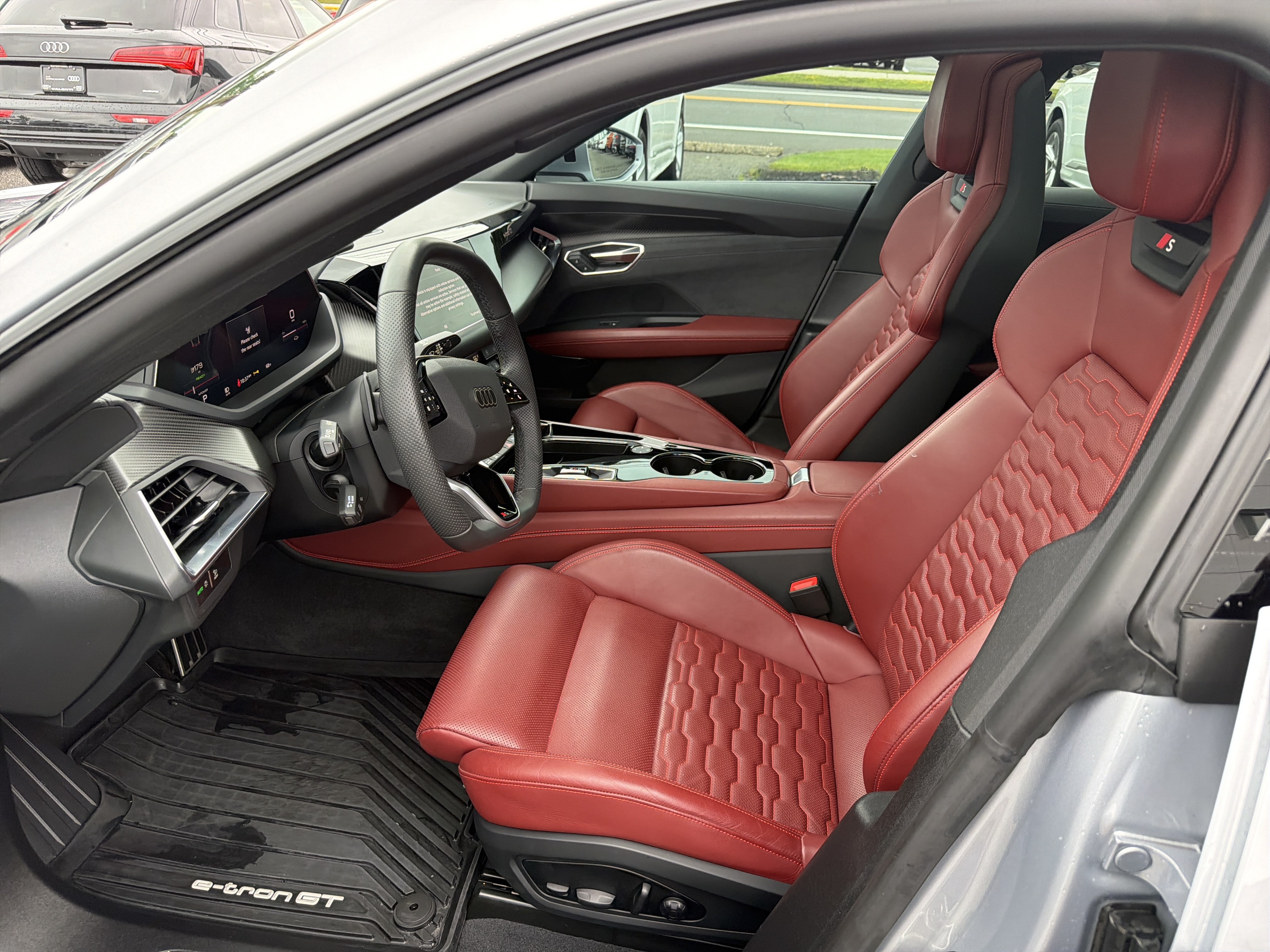 Certified 2025 Audi S e-tron GT Premium Plus w/ 21" Wheel Package AWD/4WD image 6