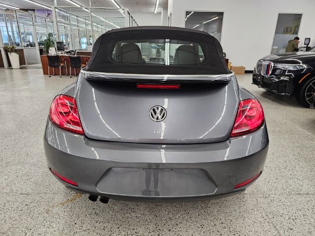 Used 2014 Volkswagen Beetle TDI image 5