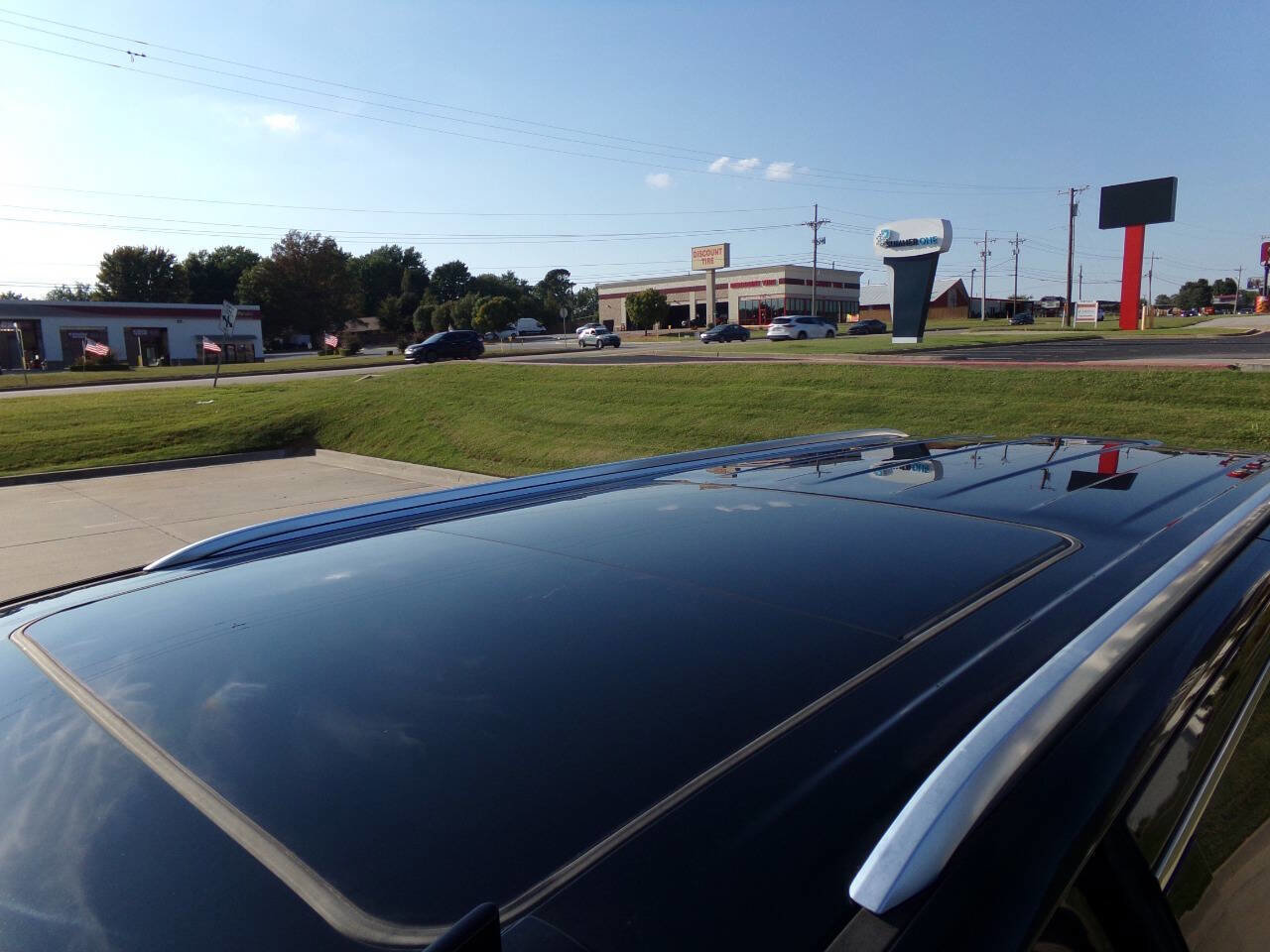 Used 2021 GMC Yukon XL Denali w/ Denali Premium Package image 37