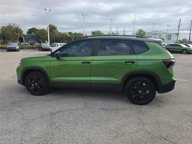 New 2026 Volkswagen Taos SE FWD image 5