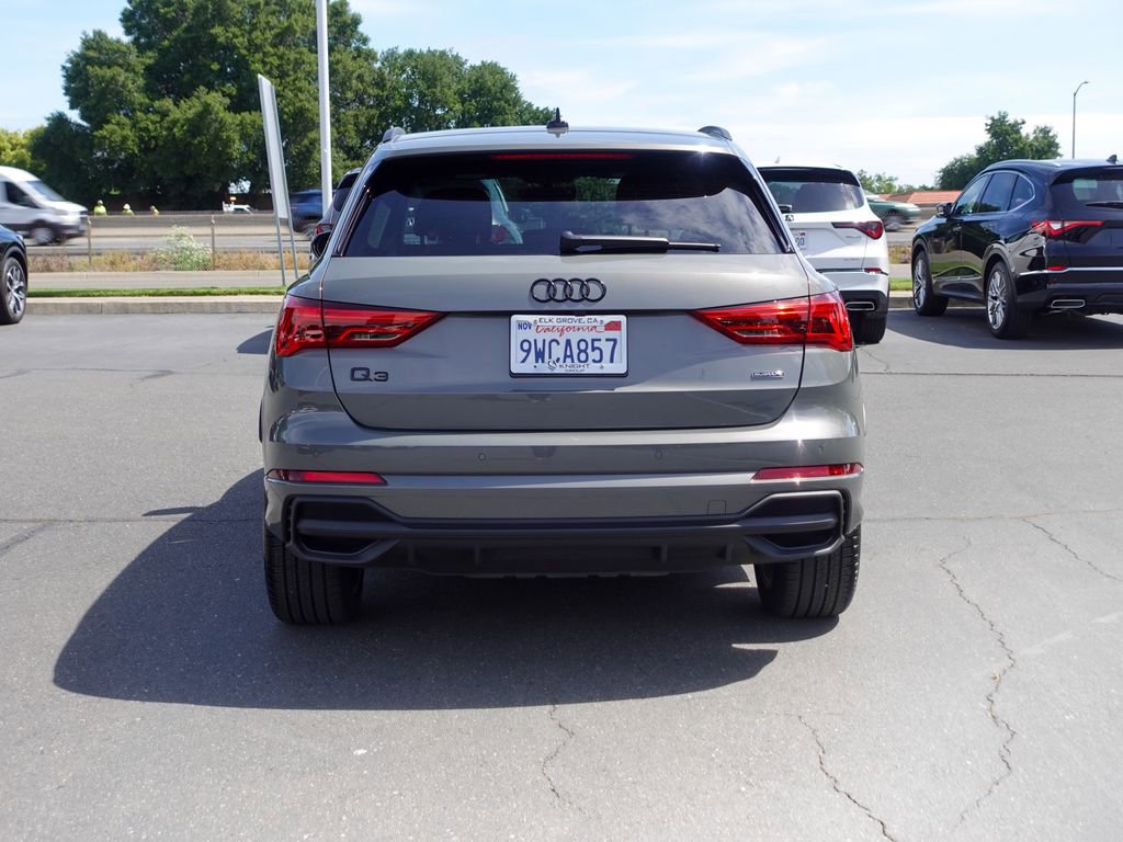 Used 2025 Audi Q3 2.0T Premium w/ Convenience Package image 8