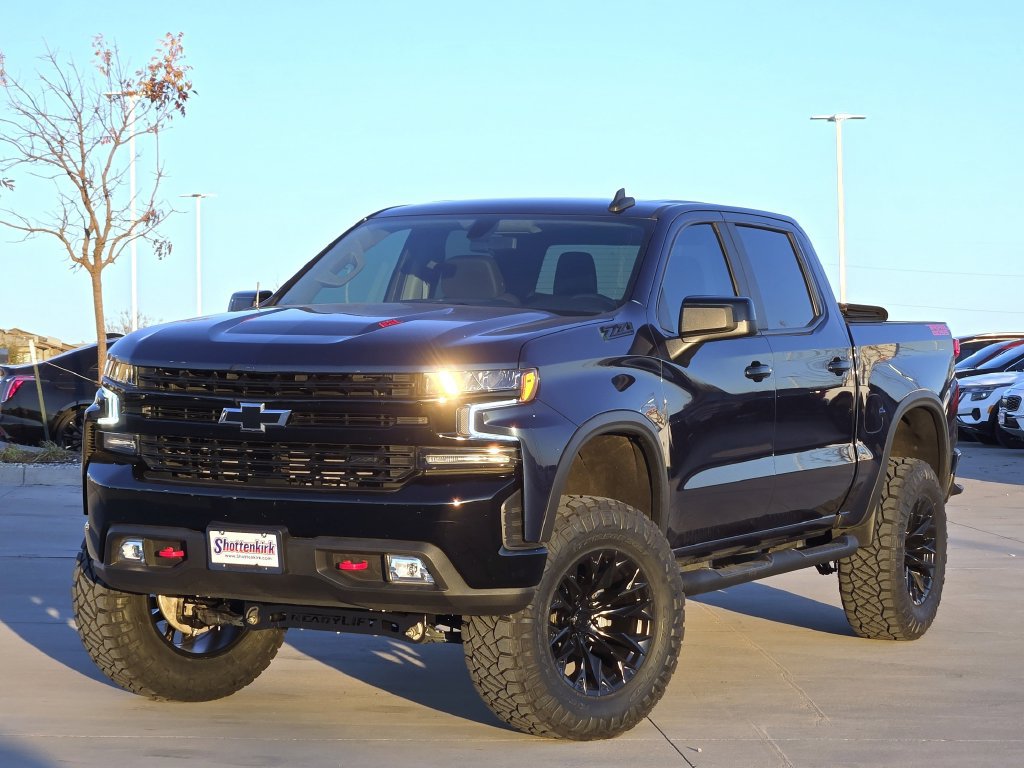 Used 2021 Chevrolet Silverado 1500 LT Trail Boss AWD/4WD image 2