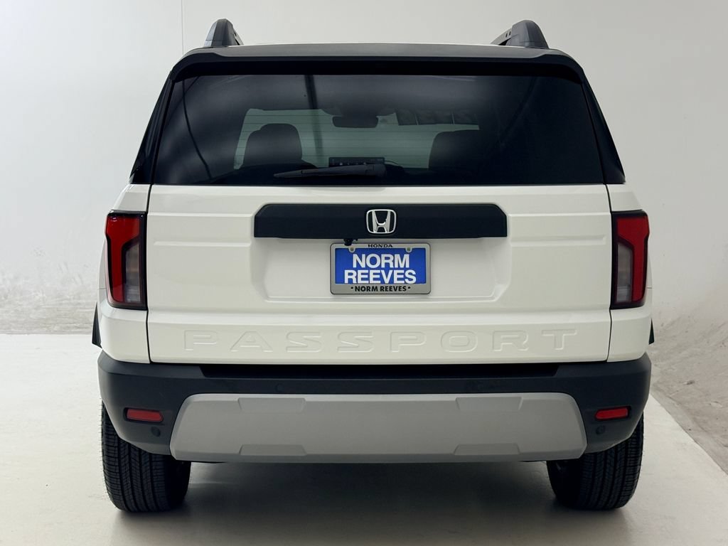 Certified 2026 Honda Passport RTL image 8