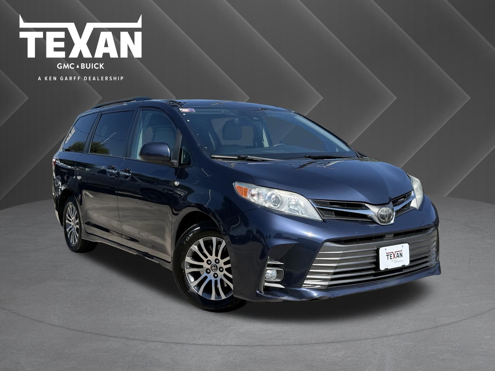 Used 2020 Toyota Sienna XLE