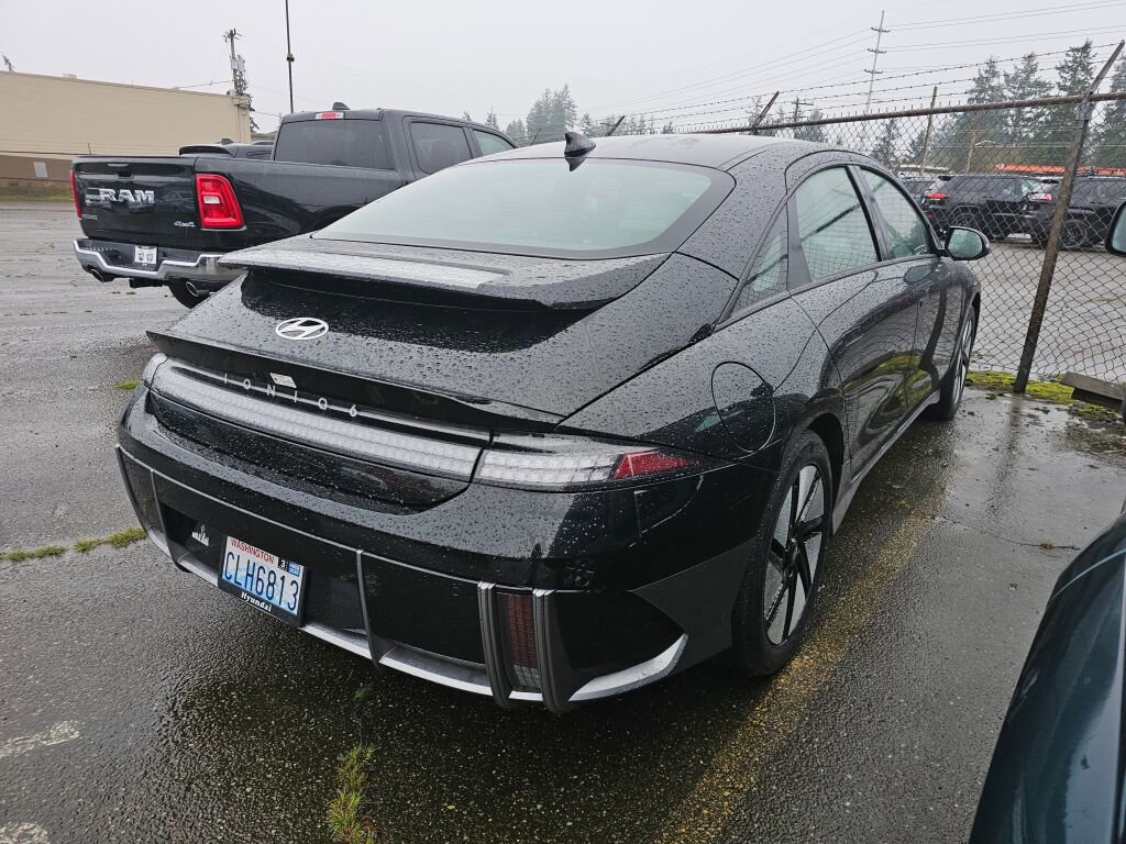 Used 2024 Hyundai Ioniq 6 SE image 7