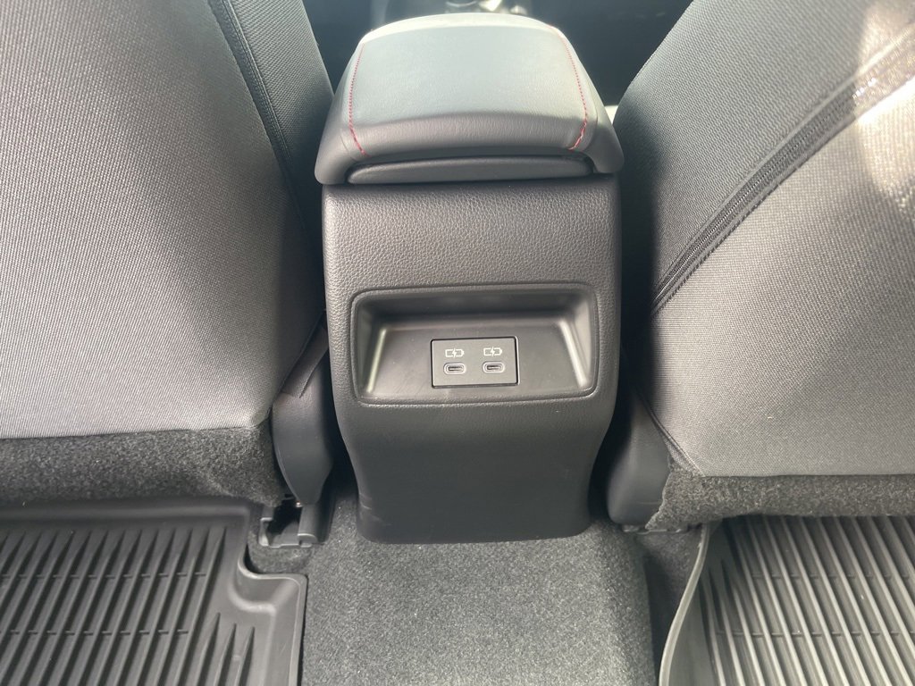 Used 2025 Toyota Corolla SE image 12