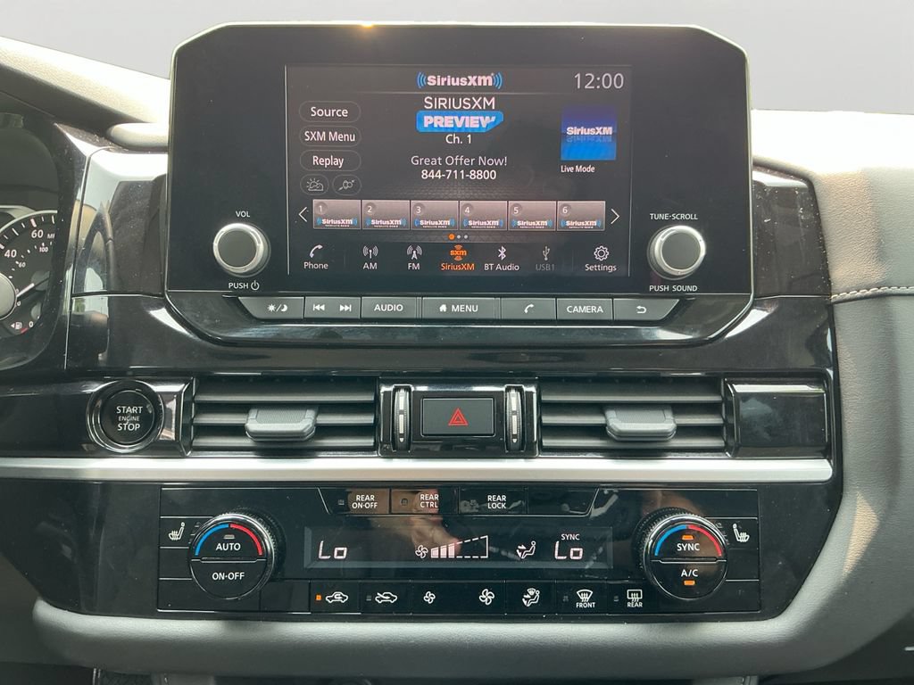 Used 2025 Nissan Pathfinder SV AWD/4WD image 17