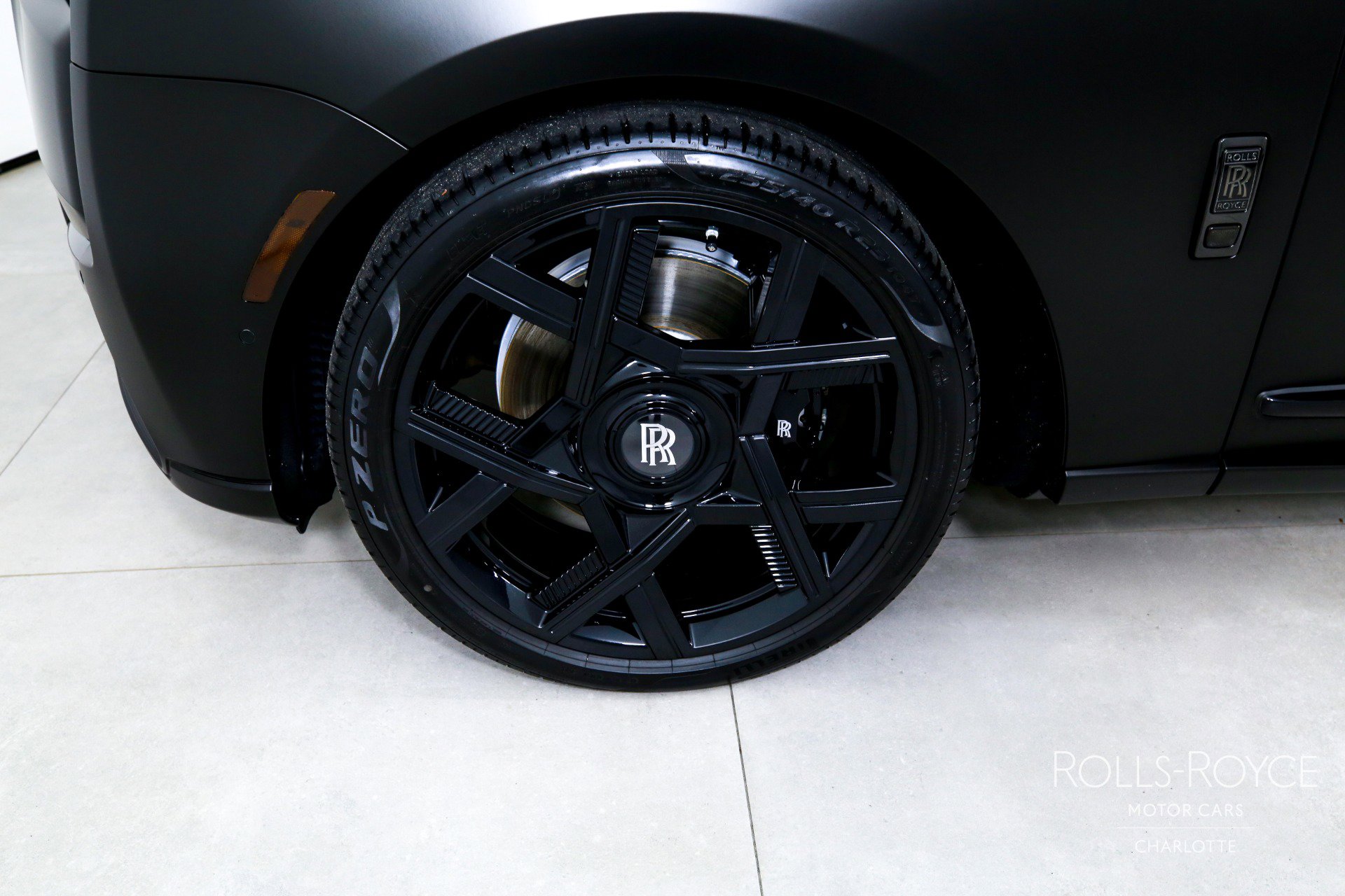 Certified 2025 Rolls-Royce Cullinan Black Badge image 36