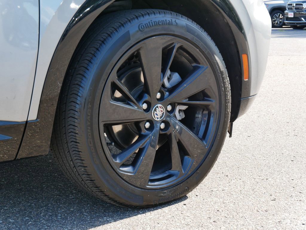 Used 2023 Buick Envision Preferred w/ Sport Touring Package image 9