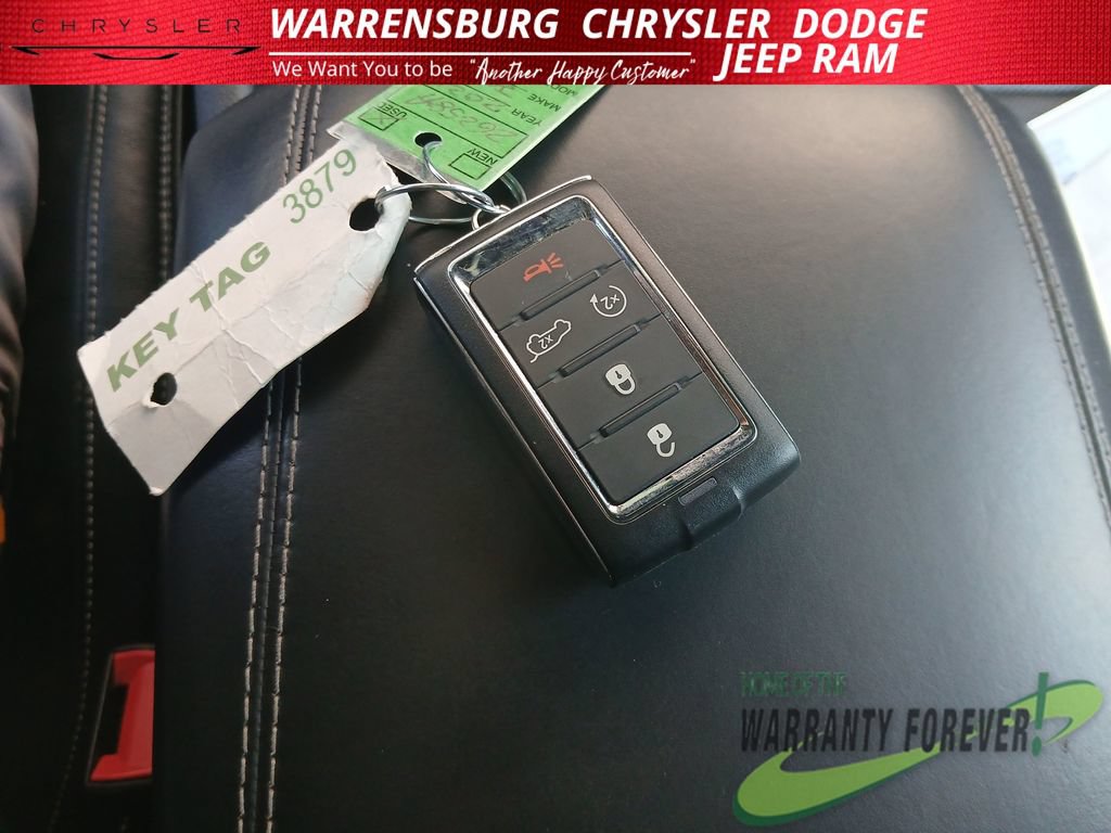 Used 2021 Jeep Grand Cherokee L Overland w/ Advanced Protech Group III AWD/4WD image 32