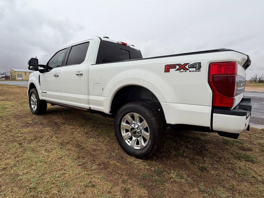 Used 2022 Ford F250 Platinum w/ FX4 Off-Road Package AWD/4WD image 4