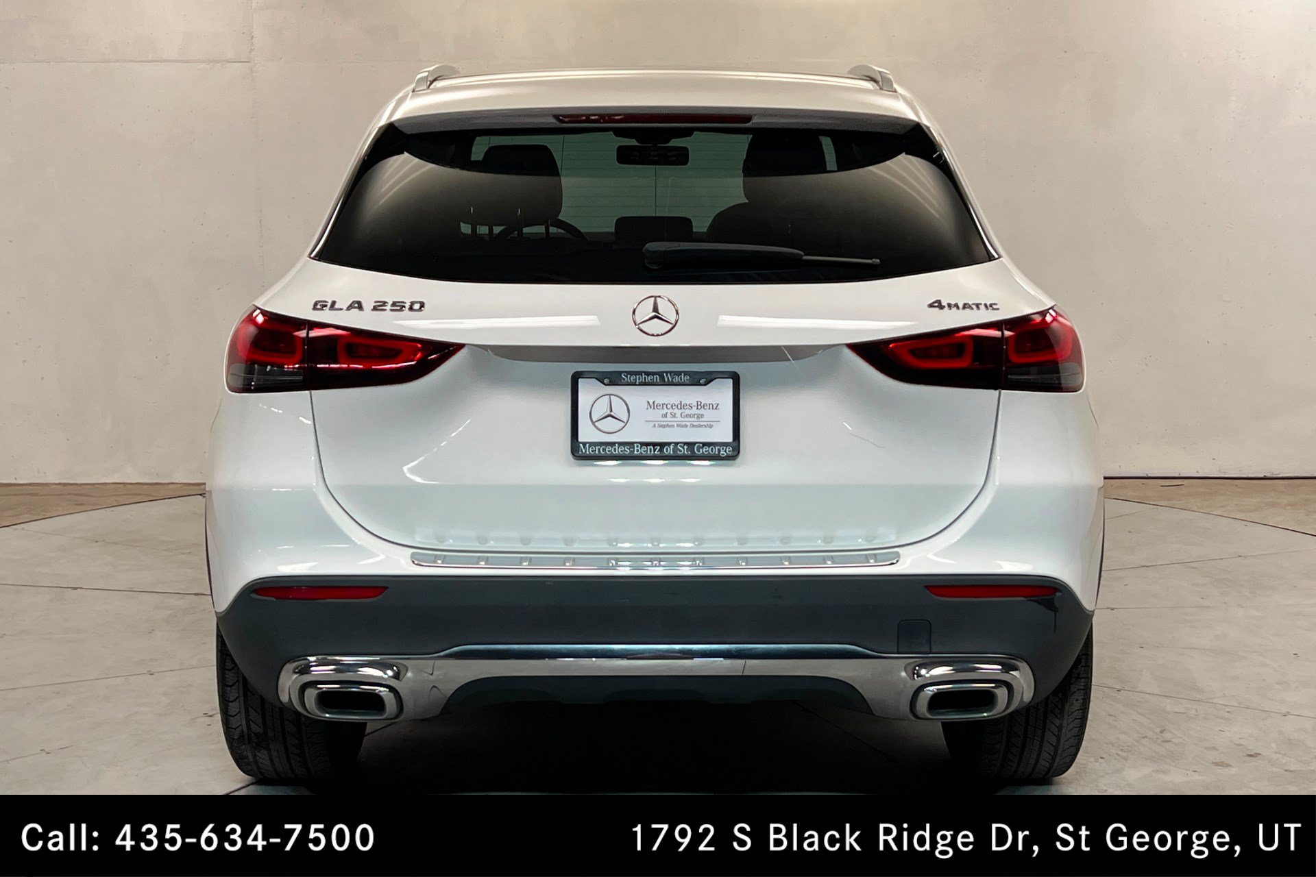 Certified 2022 Mercedes-Benz GLA 250 4MATIC w/ Premium Package Lite image 4