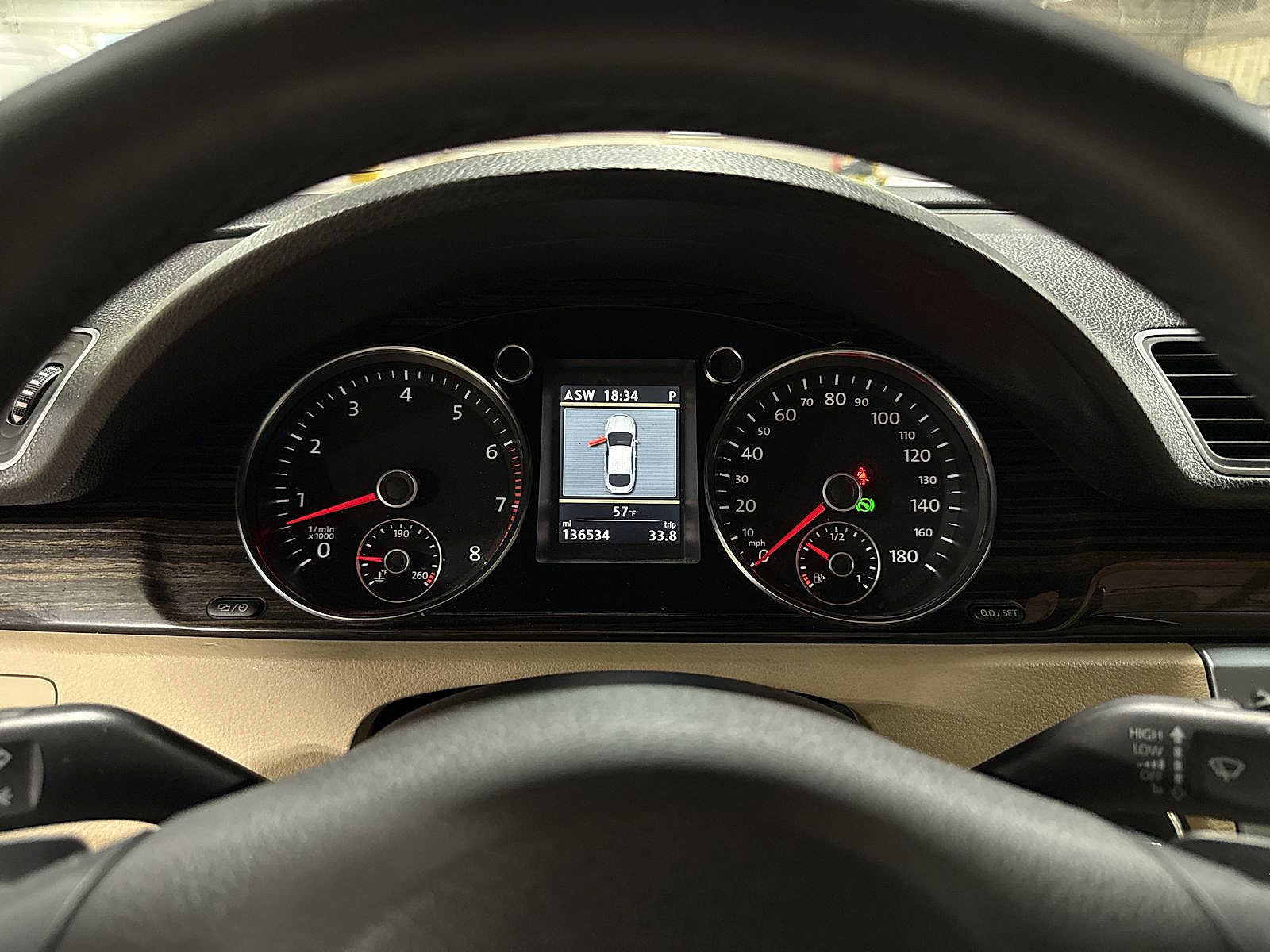 Used 2013 Volkswagen CC Executive image 33