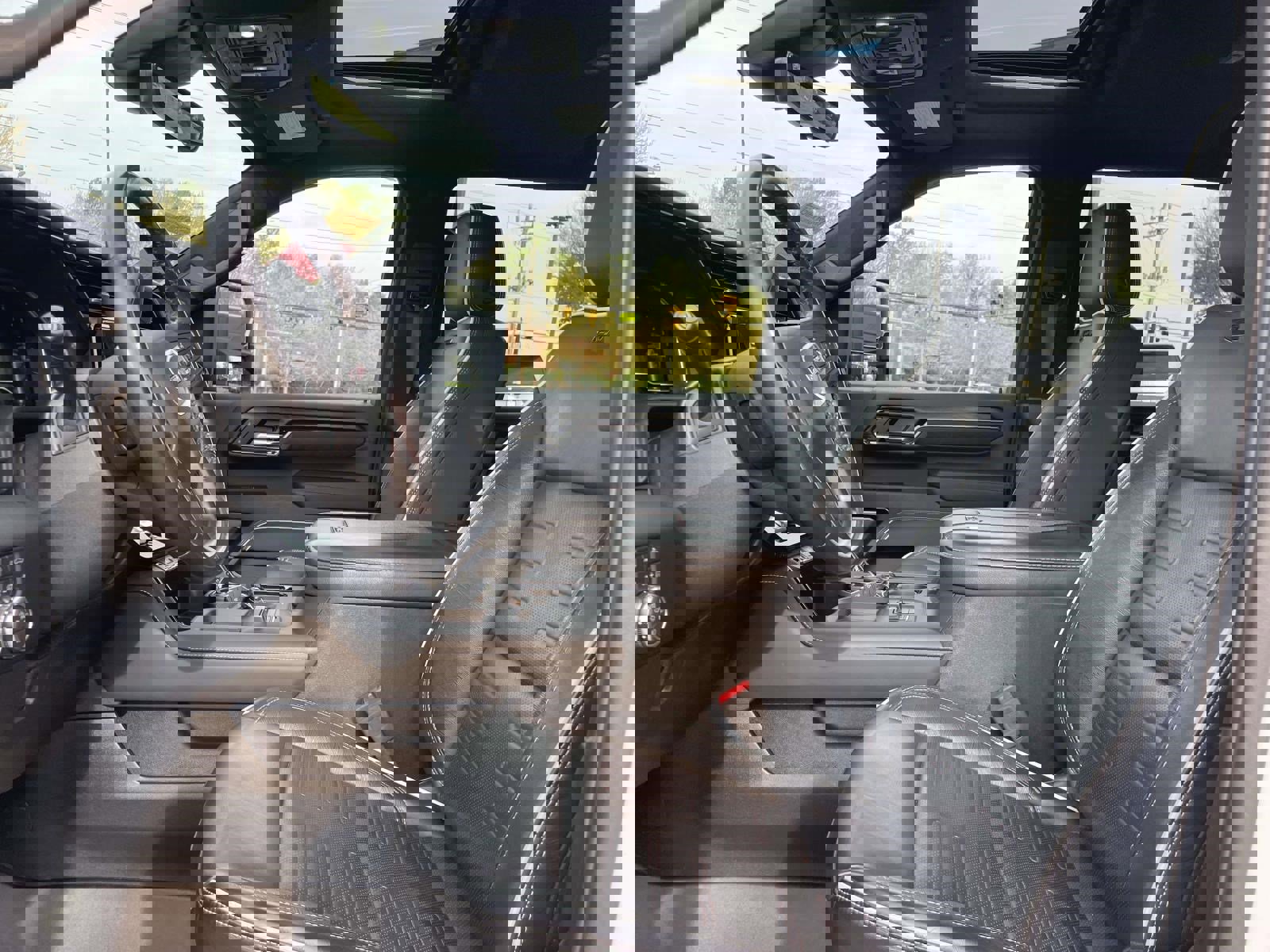 Used 2025 GMC Sierra 2500 AT4X image 16