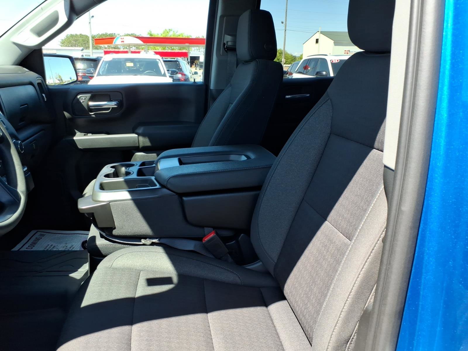 Used 2023 Chevrolet Silverado 1500 Custom w/ LPO, Dark Essentials Package AWD/4WD image 19