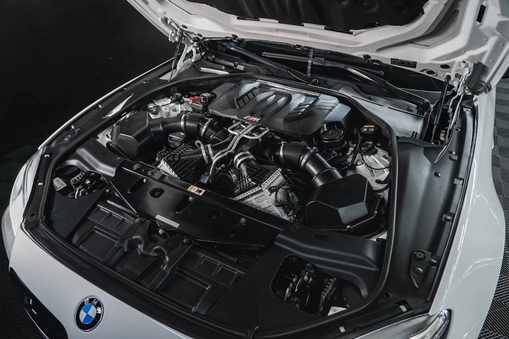 Used 2016 BMW M6 Gran Coupe w/ Executive Package RWD image 83