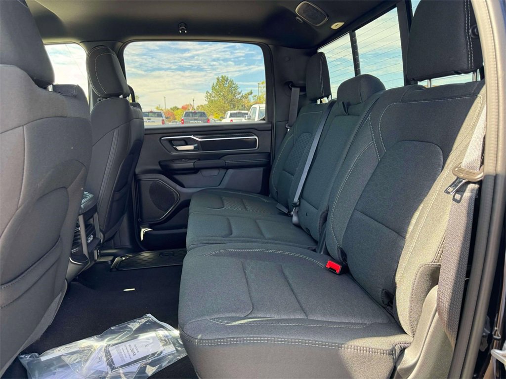 New 2026 RAM 1500 4x4 Crew Cab image 10