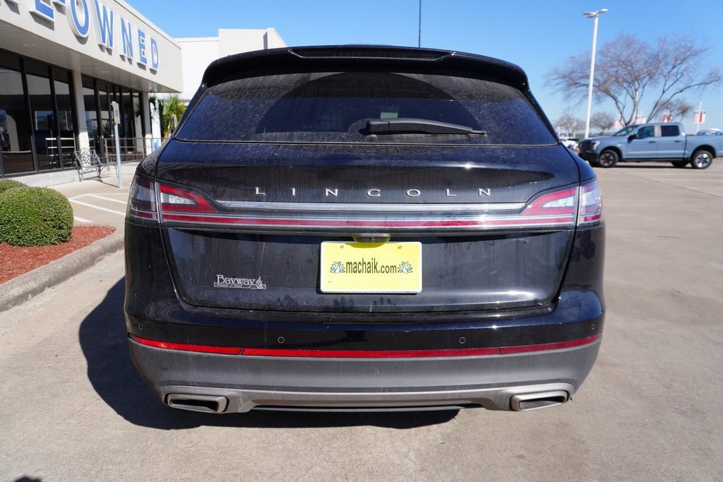 Used 2021 Lincoln Nautilus FWD w/ Equipment Group 101A image 5