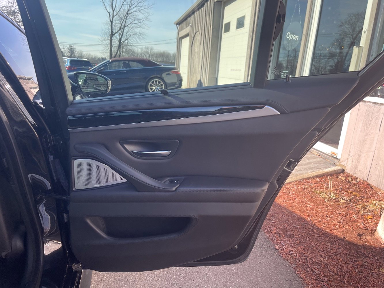 Used 2013 BMW M5 image 39