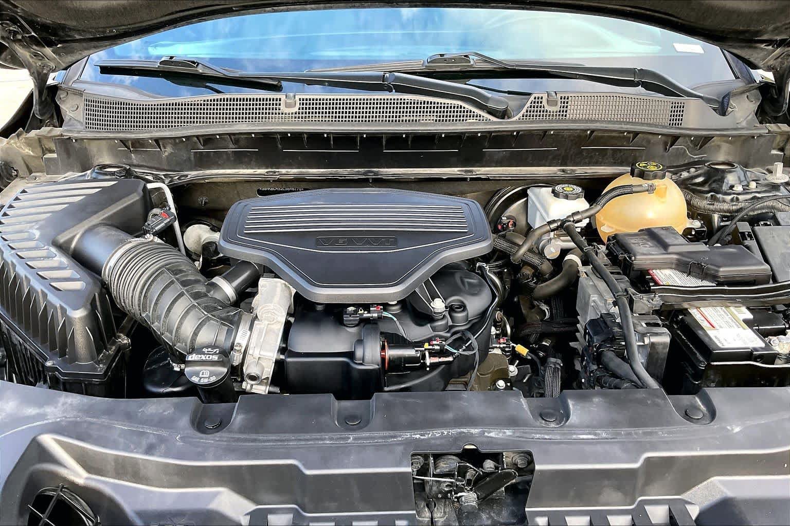 Used 2020 Chevrolet Blazer LT FWD image 31