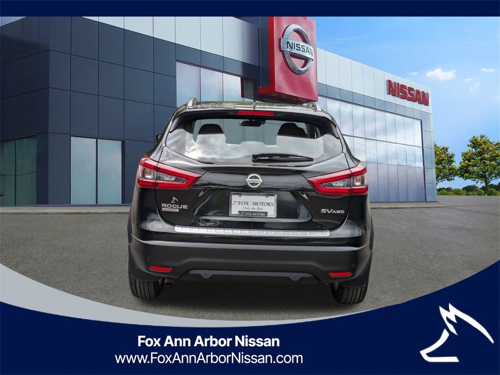 Certified 2022 Nissan Rogue Sport SV image 4
