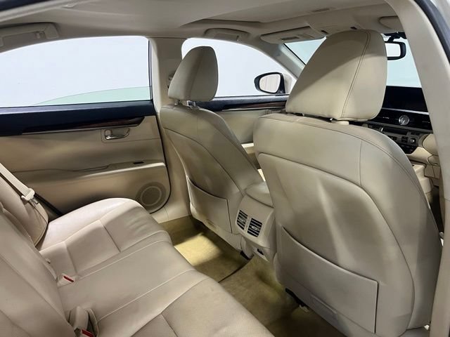 Used 2014 Lexus ES 350 w/ Luxury Package FWD image 15