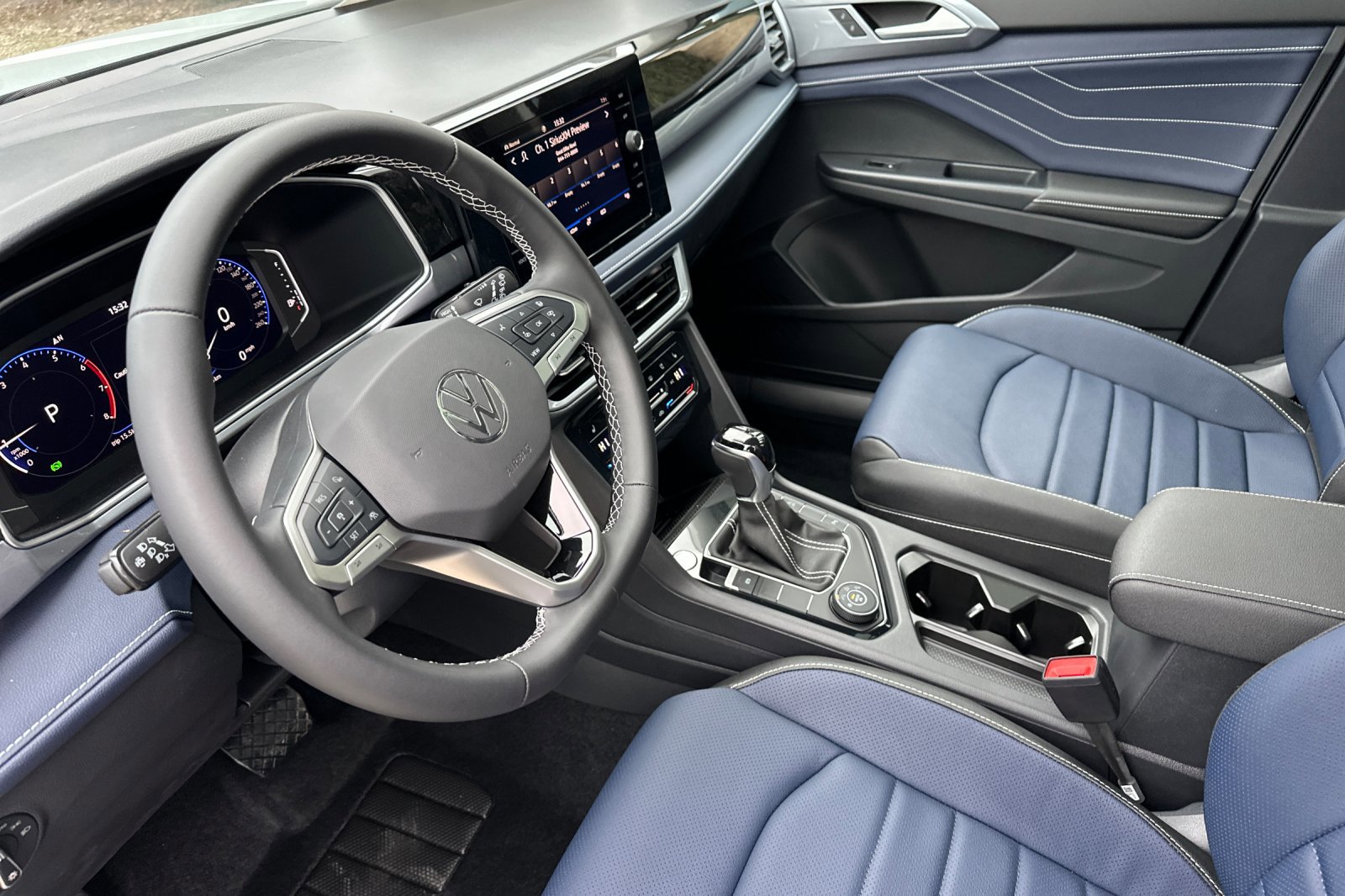 New 2026 Volkswagen Taos SEL image 10