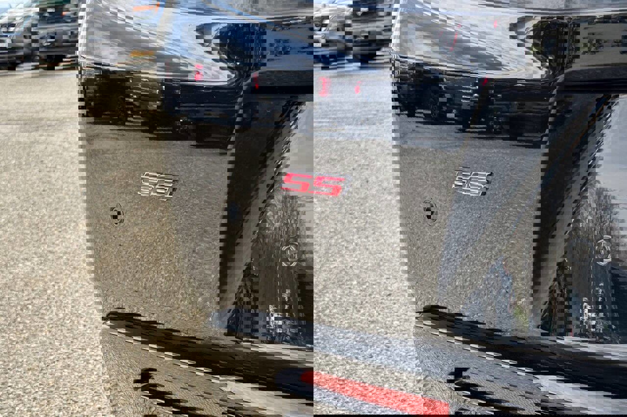 Used 2017 Chevrolet Camaro SS RWD image 19